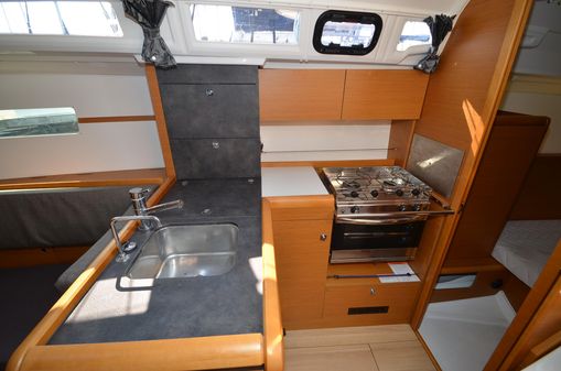 Jeanneau Sun Odyssey 349 image