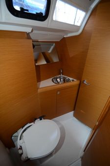 Jeanneau Sun Odyssey 349 image