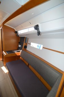 Jeanneau Sun Odyssey 349 image