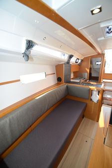 Jeanneau Sun Odyssey 349 image