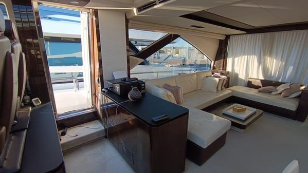 Azimut 77 S image