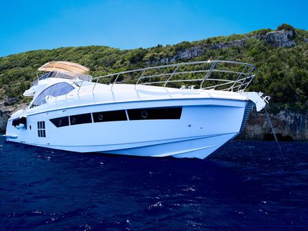 Azimut 77 S image