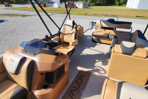 Avalon PLATINUM-LSZ-2385-CRUISE-REAR-BENCH image