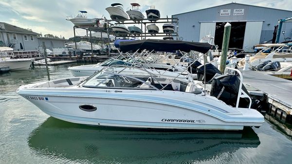 Chaparral 230 Suncoast 