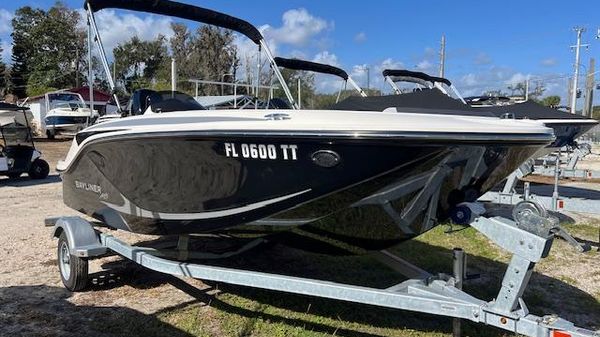 Bayliner Element M15 