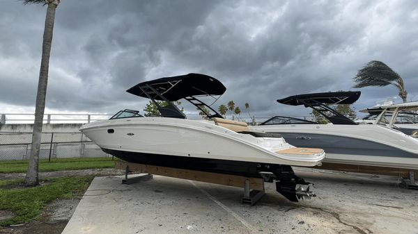 Sea Ray 270 SDX 