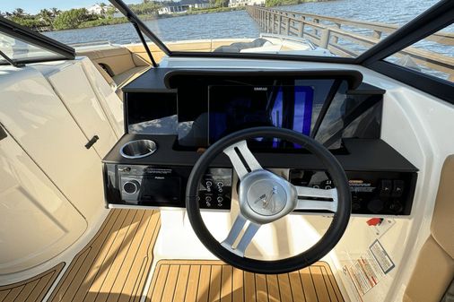 Sea Ray 270 SDX image