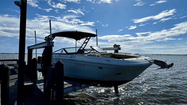 Sea Ray 270 SDX 