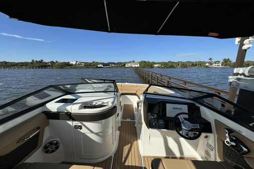 Sea Ray 270 SDX image