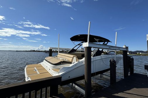 Sea Ray 270 SDX image