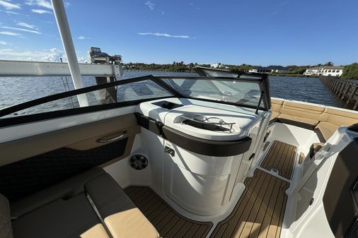 Sea Ray 270 SDX image