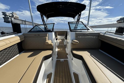 Sea Ray 270 SDX image