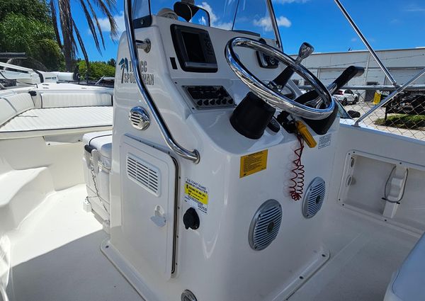 Key-west 176-CENTER-CONSOLE image