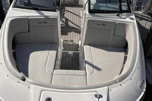 Sea Ray 230 SPX-OB image