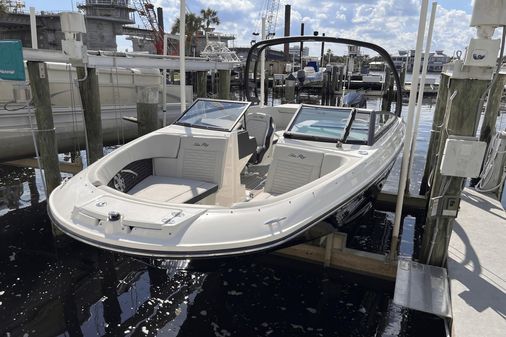 Sea Ray 230 SPX-OB image