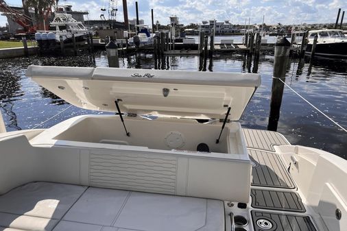 Sea Ray 230 SPX-OB image