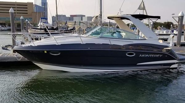 Monterey 280 Sport Yacht 