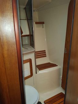 Hunter Passage 42 image