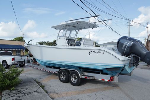 Yellowfin 32 image