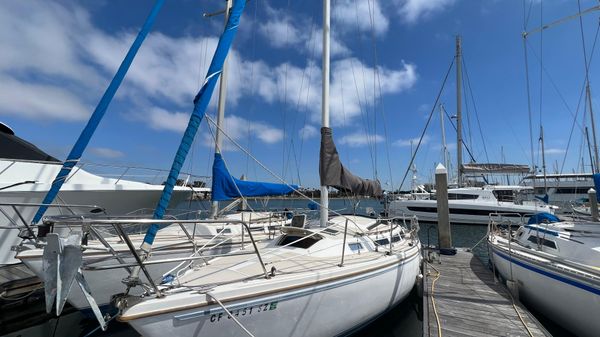 Catalina 30 