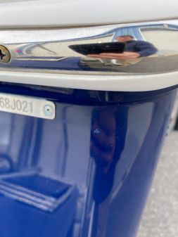 Robalo 246 Cayman image