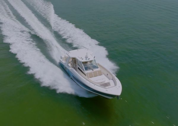 Boston Whaler 420 Outrage image