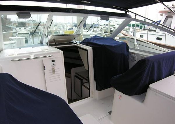 Tiara-yachts CORONET image