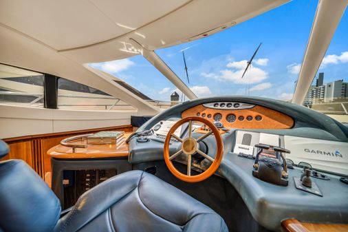 Azimut 62 image