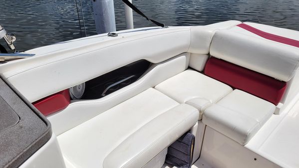 Regal 2700-BOWRIDER image