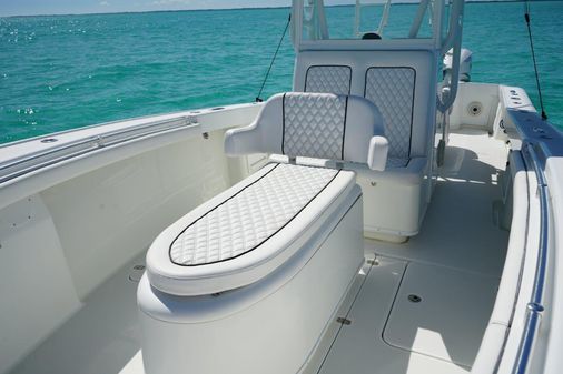 Yellowfin 34 Center Console image