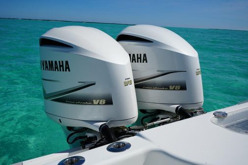 Yellowfin 34 Center Console image