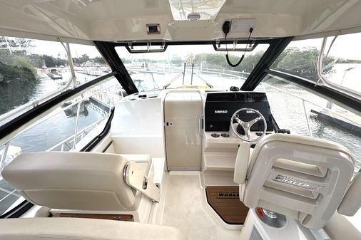 Boston-whaler 325-CONQUEST image