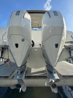 Boston Whaler 325 Conquest image