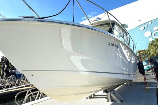 Boston-whaler 325-CONQUEST image