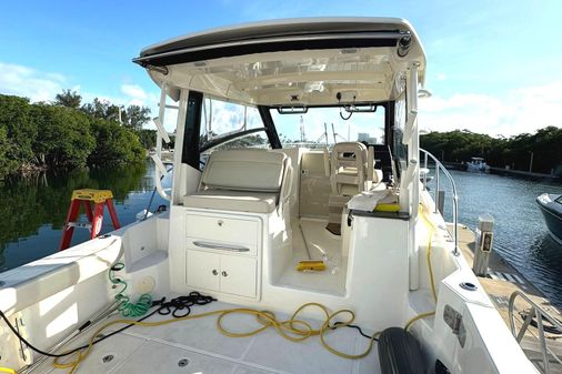 Boston-whaler 325-CONQUEST image