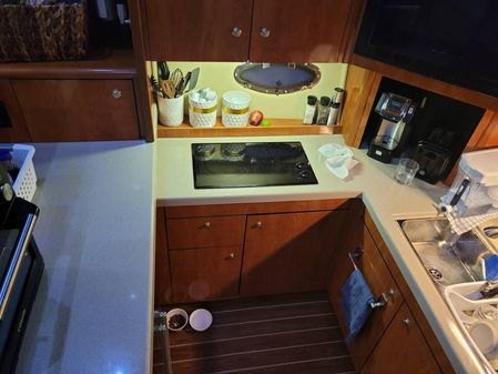 Cruisers Yachts 385 Motoryacht image