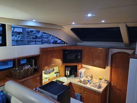 Cruisers Yachts 385 Motoryacht image