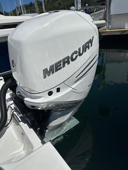 Cobalt R6 Outboard image