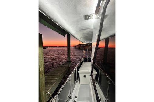 Hatteras 53 Motor Yacht Hard Top image