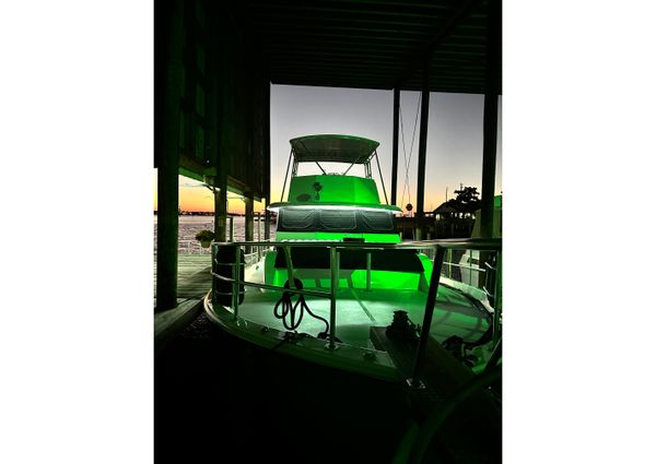 Hatteras 53 Motor Yacht Hard Top image