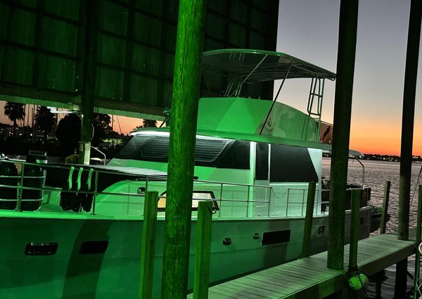 Hatteras 53 Motor Yacht Hard Top image