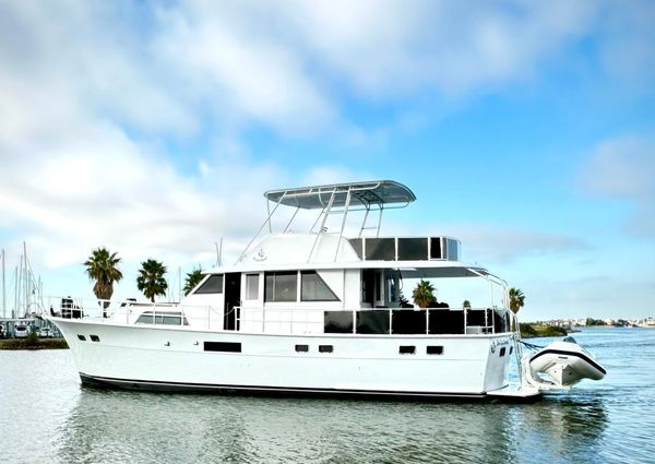 Hatteras 53 Motor Yacht Hard Top image