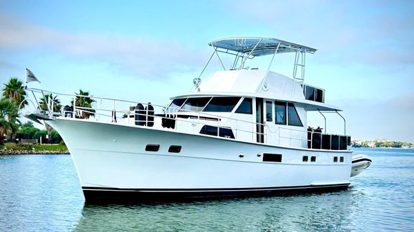 Hatteras 53 Motor Yacht Hard Top 