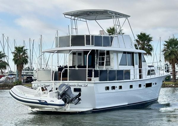 Hatteras 53 Motor Yacht Hard Top image