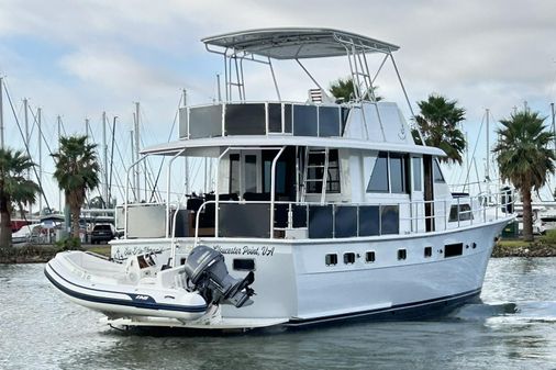 Hatteras 53 Motor Yacht Hard Top image