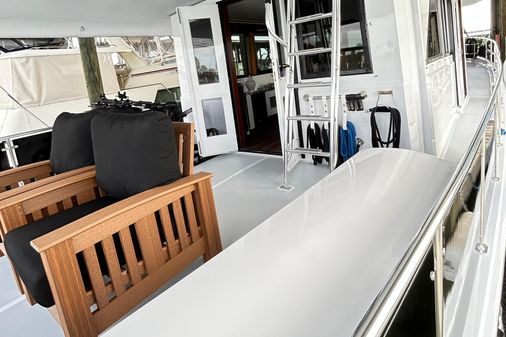 Hatteras 53 Motor Yacht Hard Top image