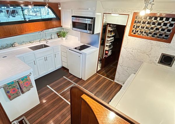 Hatteras 53 Motor Yacht Hard Top image