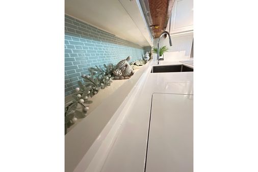 Hatteras 53 Motor Yacht Hard Top image