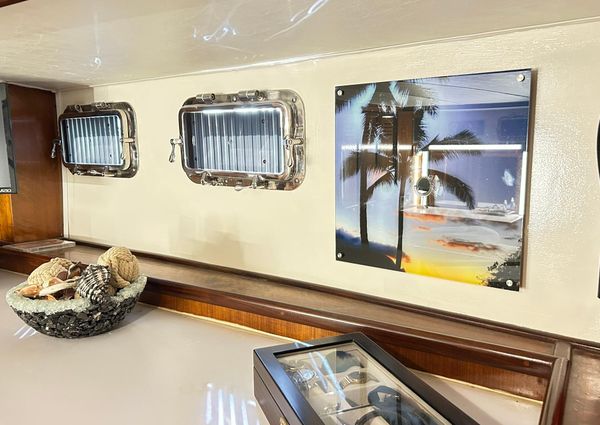 Hatteras 53 Motor Yacht Hard Top image