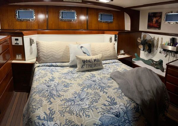 Hatteras 53 Motor Yacht Hard Top image